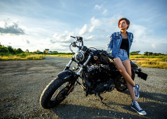 femme en moto moto-thérapie