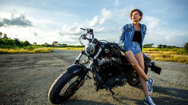 femme en moto moto-thérapie