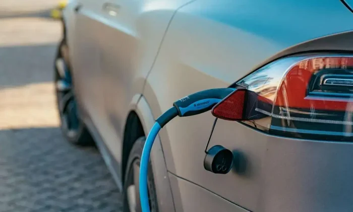 Quelles certifications vérifier avant de choisir son installateur de borne de recharge