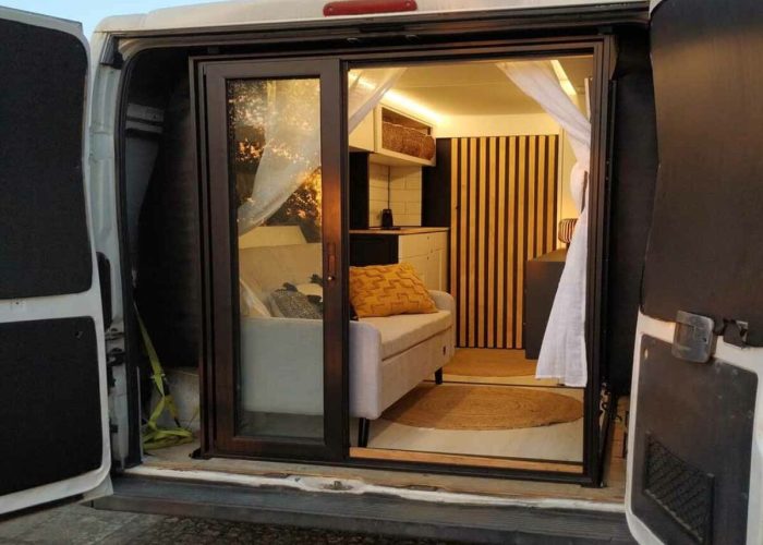 van avec un vancubic.