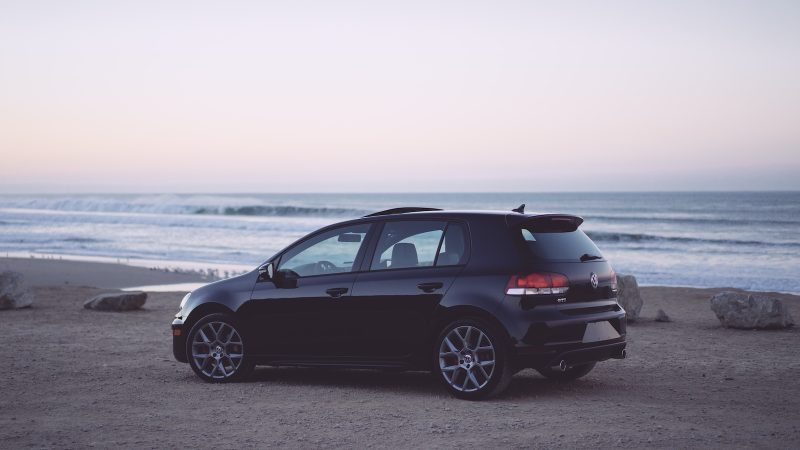 véhicule familiale 5 place Volkswagen golf